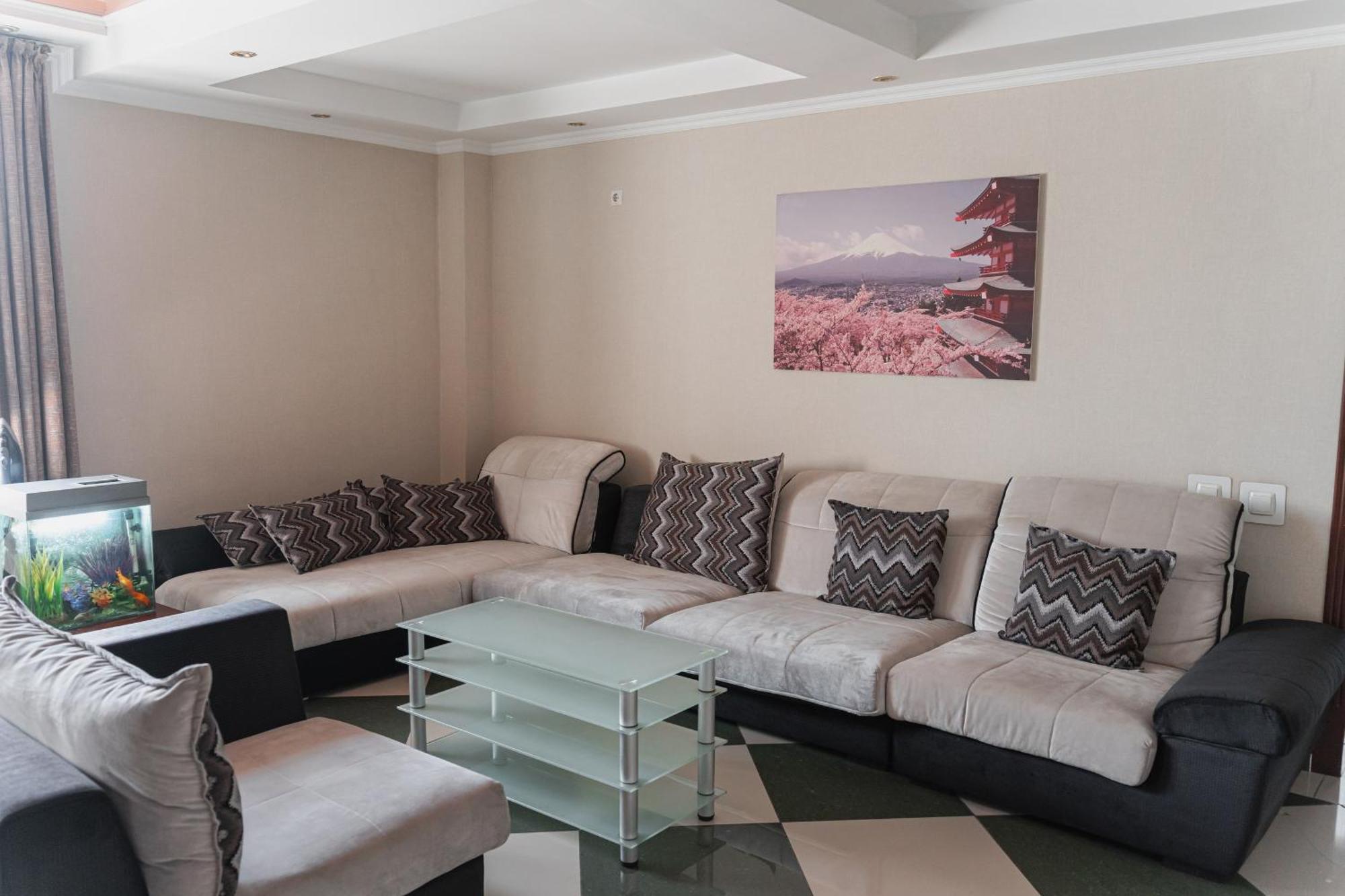 Altair Hotel Shymkent Bagian luar foto